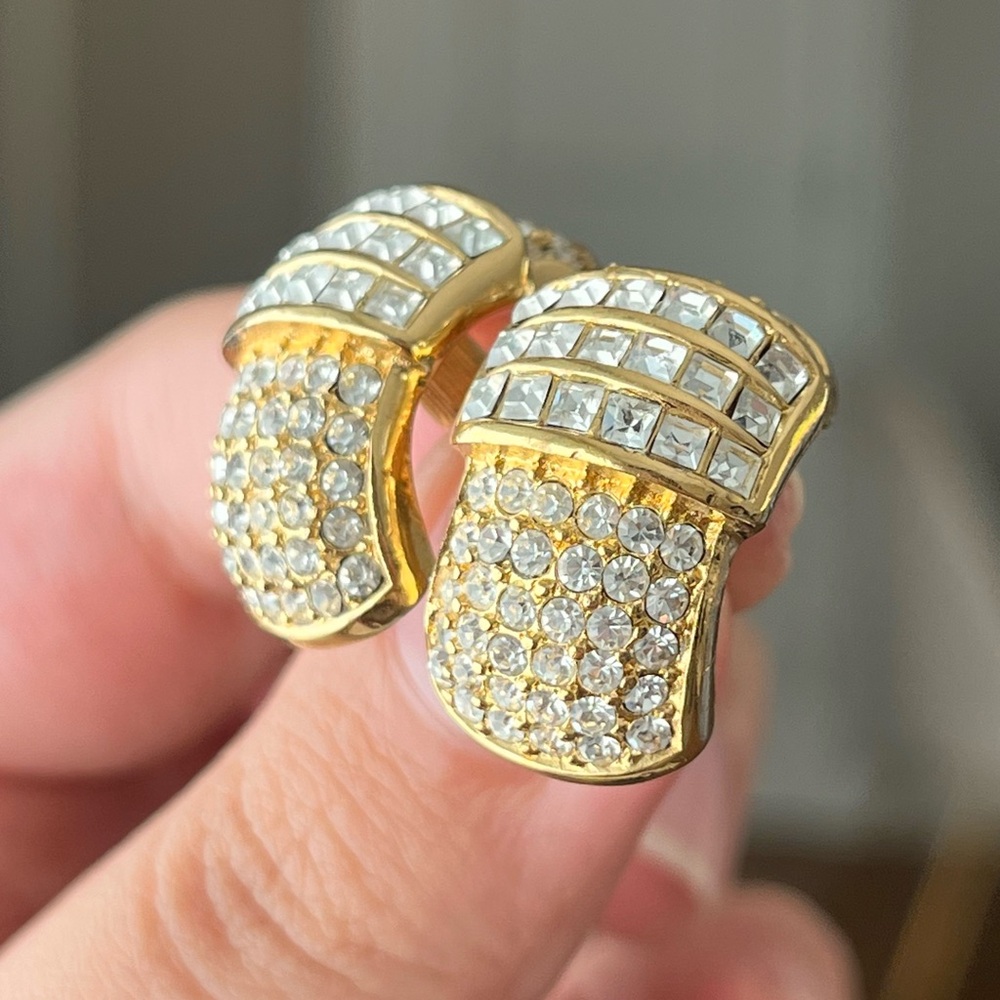 Vintage Christian Dior Rectangular Rhinestone Pavé Hoop 14k Gold Post Earrings - Picture 5 of 12